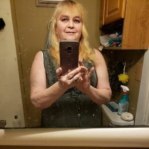 Meet your Posher, Brenda